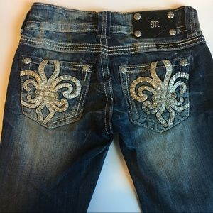 Miss Me Jeans Size 24 Straight Leg embellished